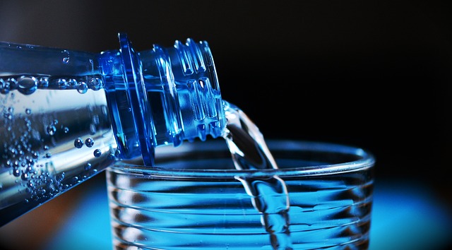 What is the difference between packaged drinking water and mineral water?