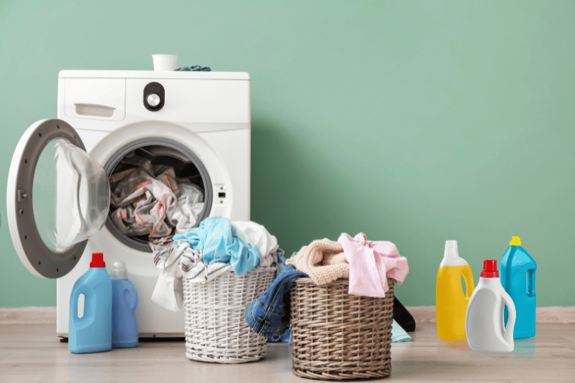 Can normal detergent be used in a washing machine?